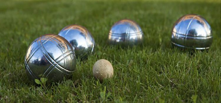 Concours de pétanque